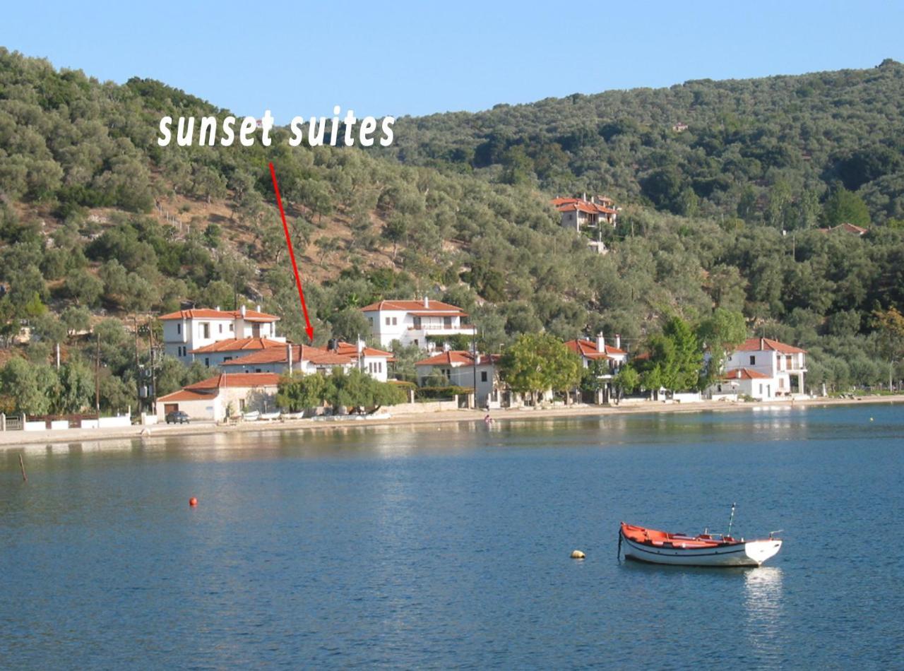 Sunset Suites ليفوكاسترو المظهر الخارجي الصورة